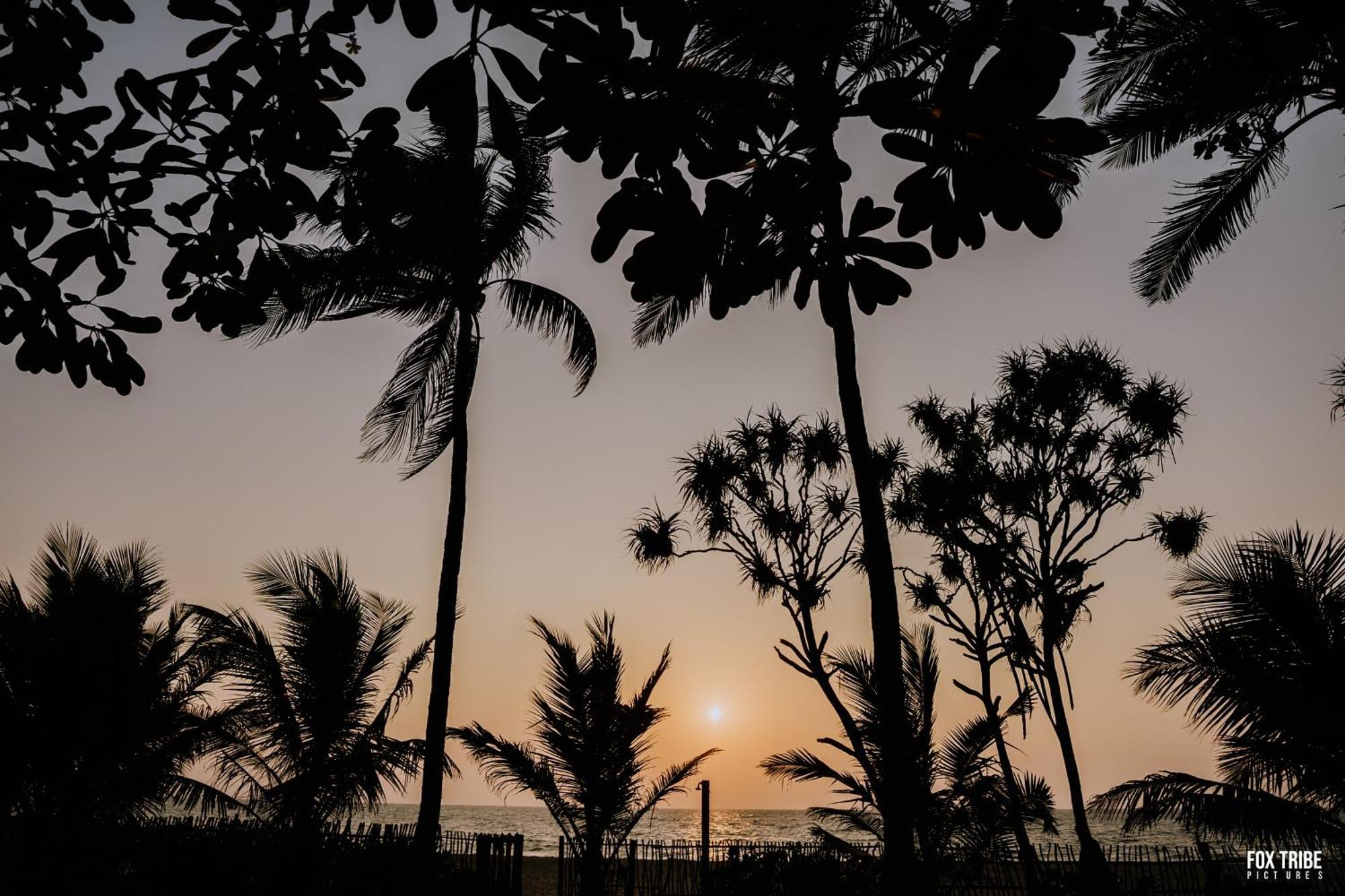 Earl'S Regent Negombo Hotel Екстериор снимка